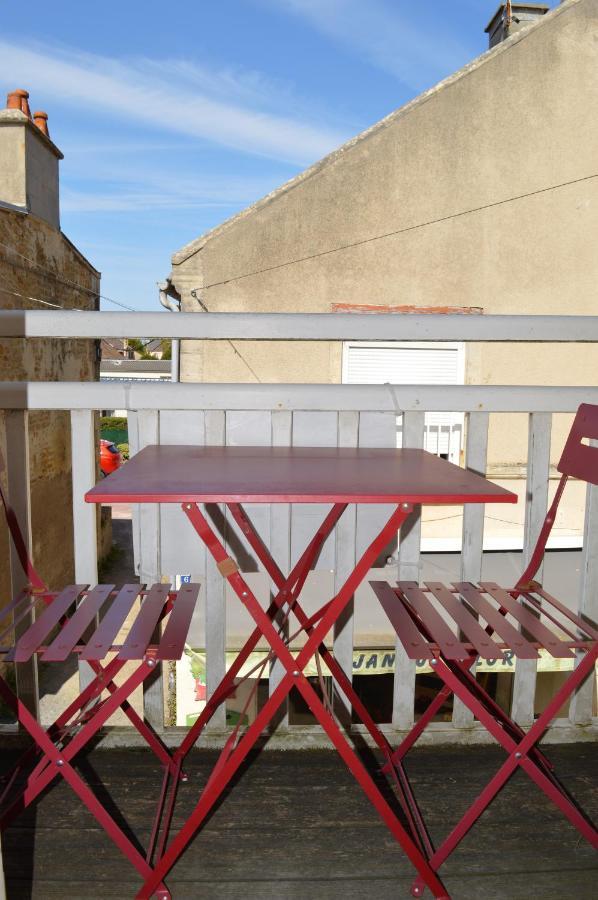La Petite Baleine, Appt A 50M De La Plage Luc-sur-Mer ภายนอก รูปภาพ
